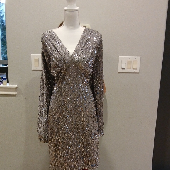 In'Voland Dresses & Skirts - Nwt IN'VOLAND Womens Sequin Dress Plus Size Sexy V Neck Party Cocktail Sparkle